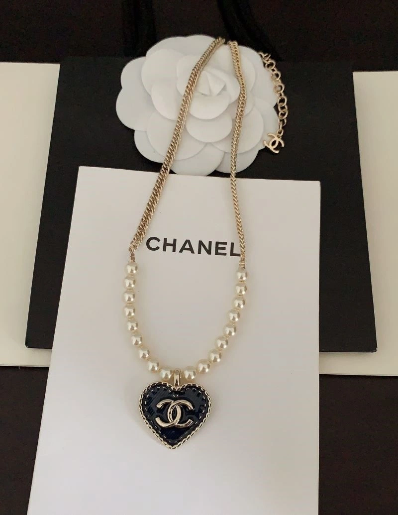 Supportive Chanel Necklaces 222218
