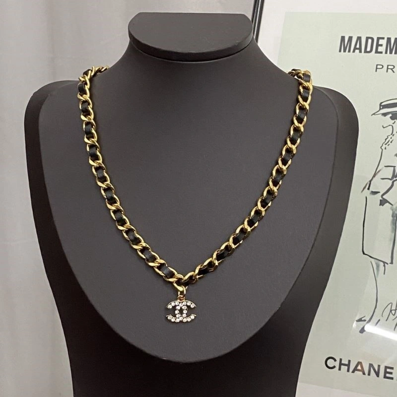 ComfortFit Chanel Necklaces 222195