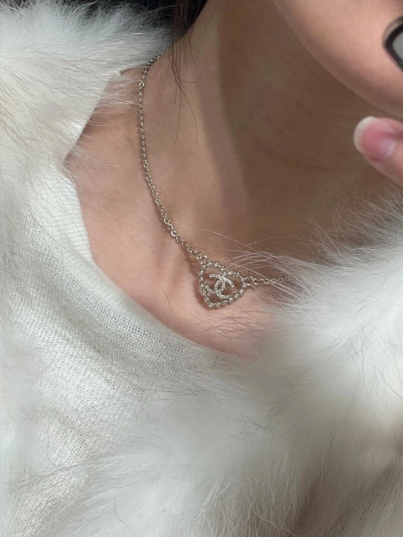 TechFriendly Chanel Necklaces 222228