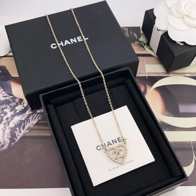 Resilient Chanel Necklaces 222332