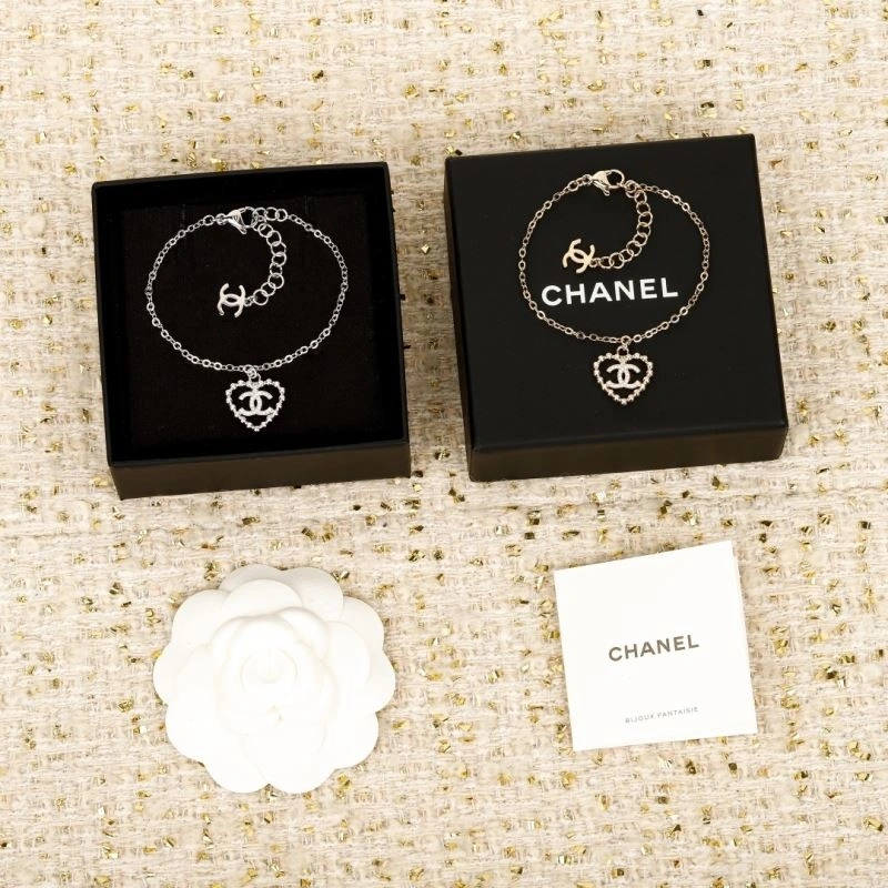 Versatile Chanel Necklaces 222177