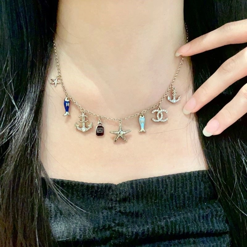 Chanel Necklaces Practical 222180