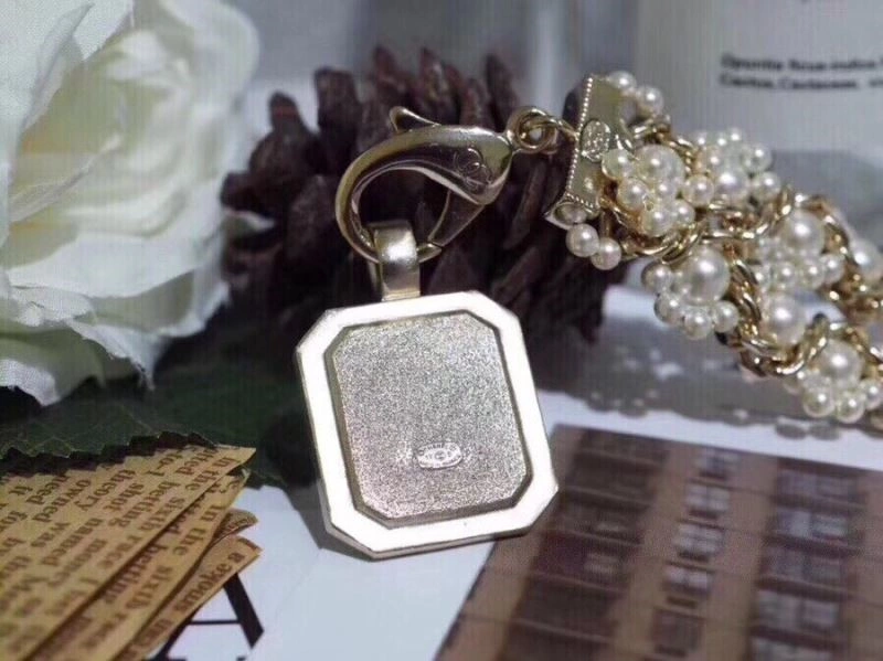 Chanel Necklaces Elegant 222158