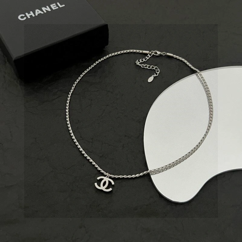 Refined Chanel Necklaces 222160