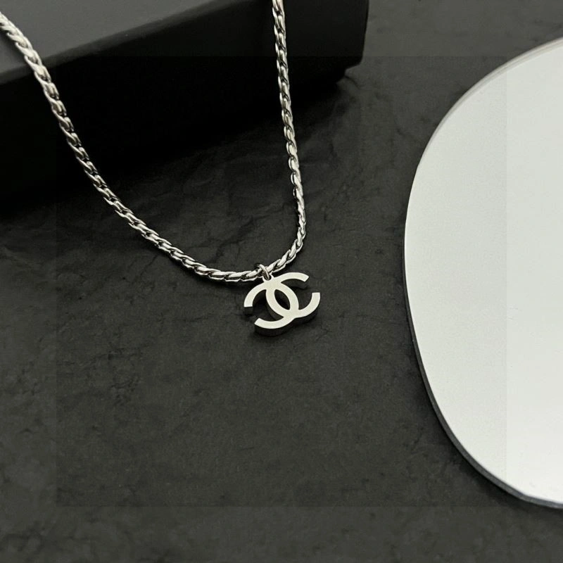 Refined Chanel Necklaces 222160