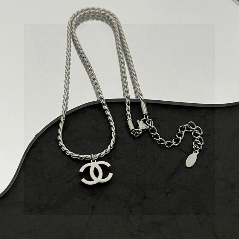 Refined Chanel Necklaces 222160