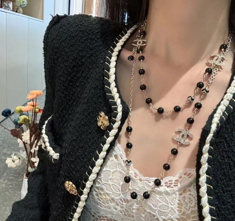 Chanel Necklaces Sleek 222157