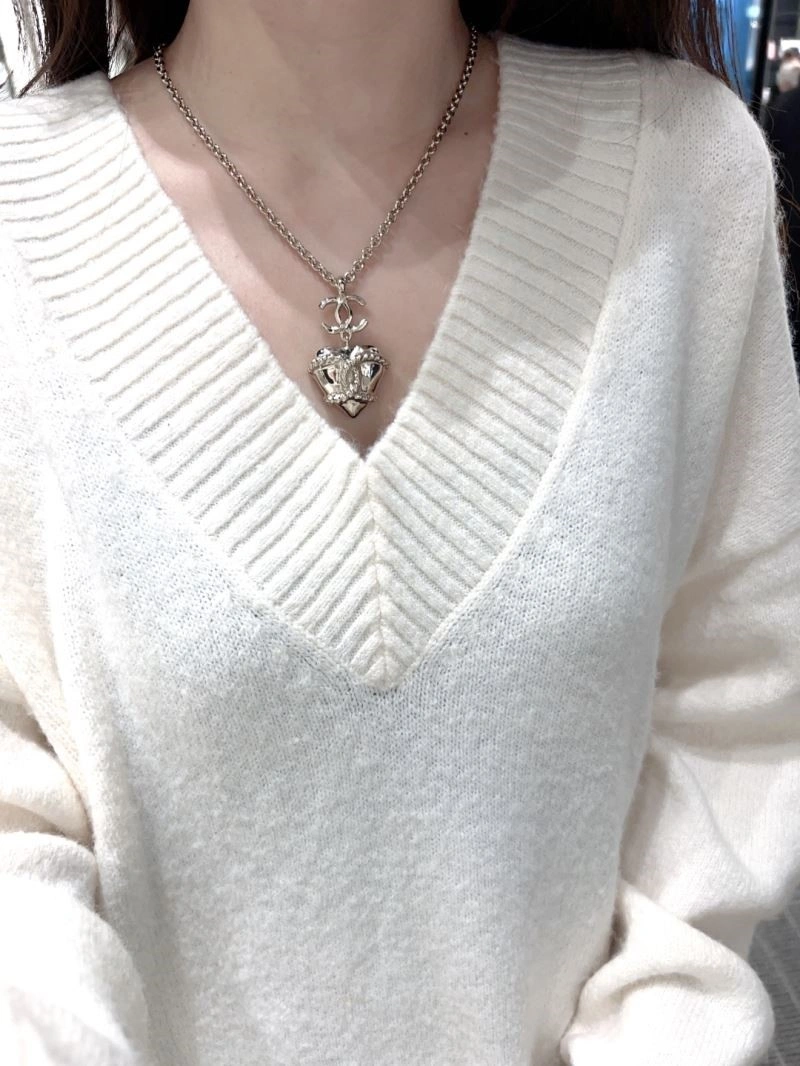 Chanel Necklaces Lightweight 222136