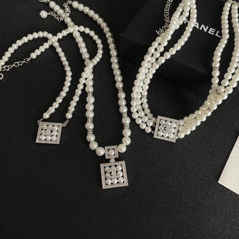 Stylish Chanel Necklaces 222118