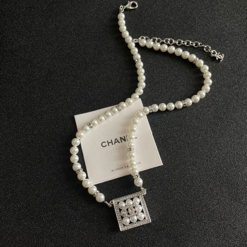 Stylish Chanel Necklaces 222118