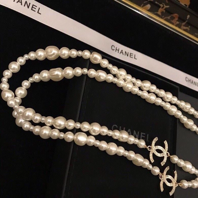 Chanel Necklaces Versatile 222104