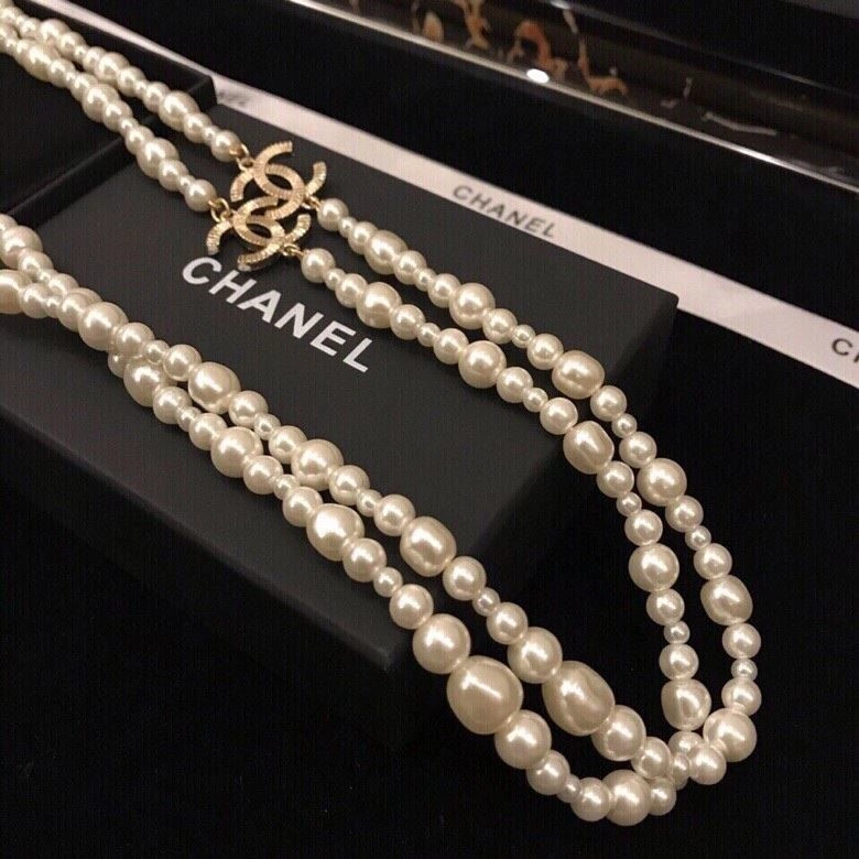 Chanel Necklaces Versatile 222104