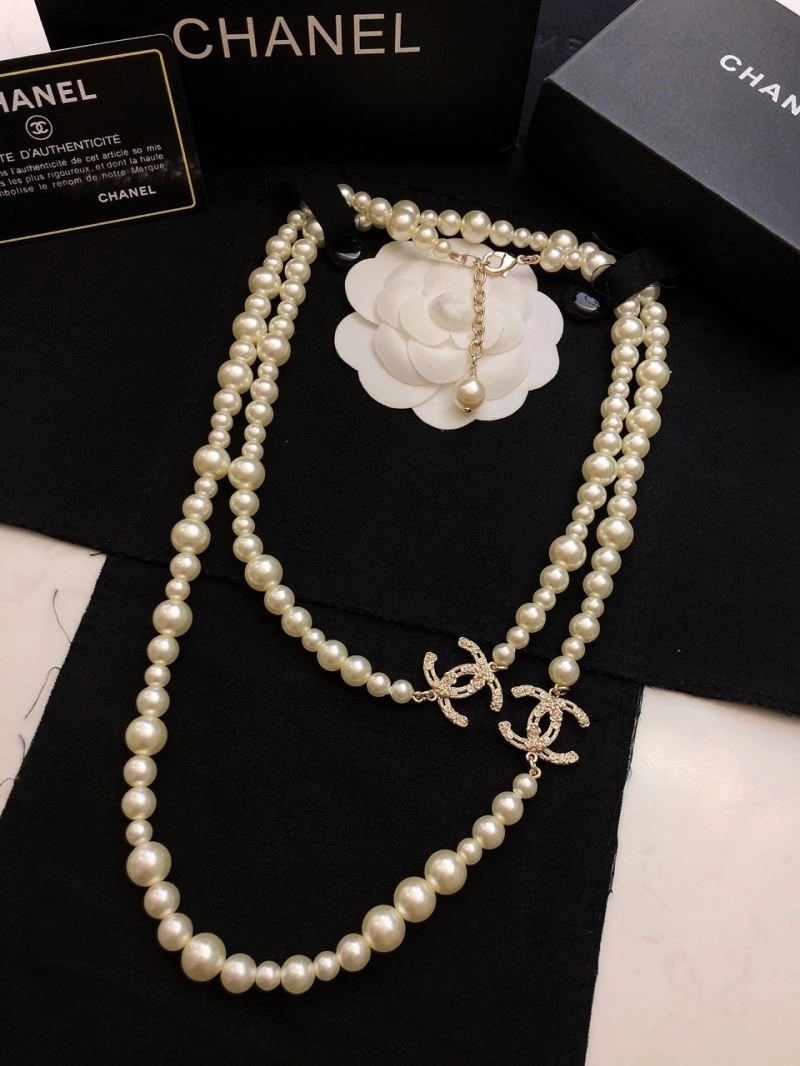 Compact Chanel Necklaces 222103
