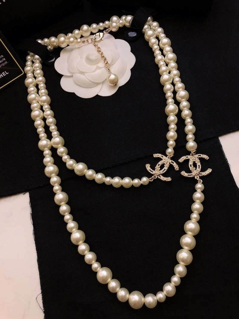 Compact Chanel Necklaces 222103