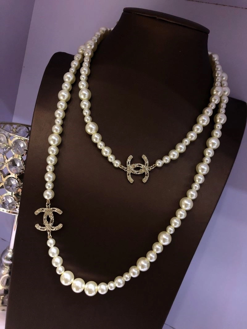 Compact Chanel Necklaces 222103