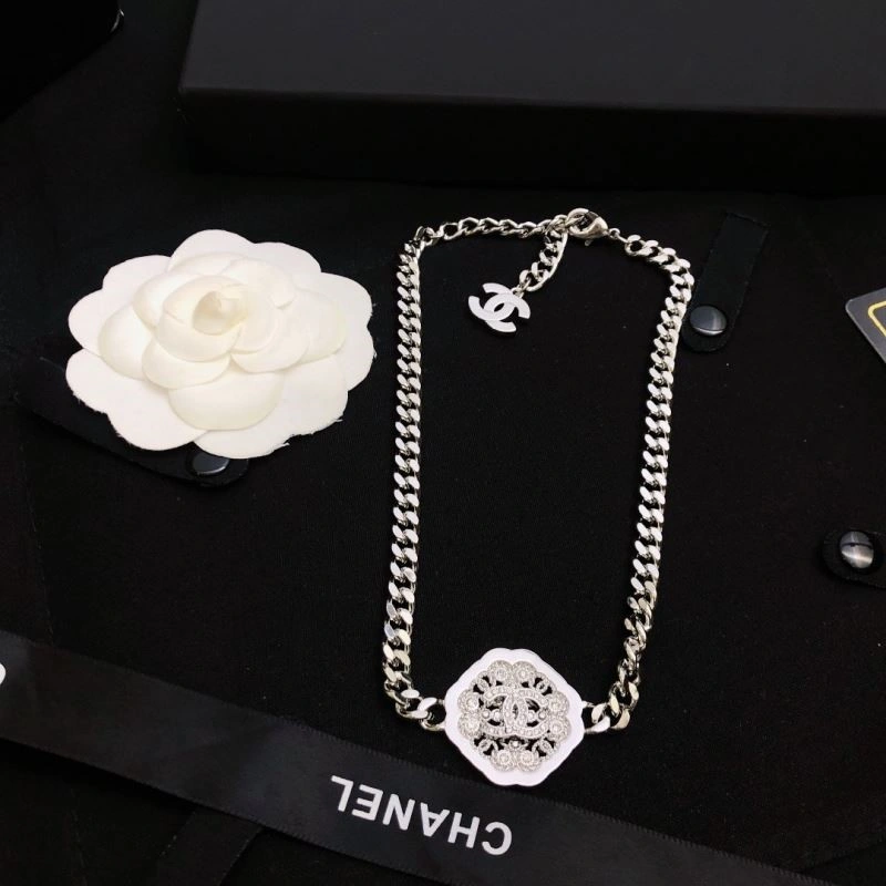 Elegant Chanel Necklaces 222114