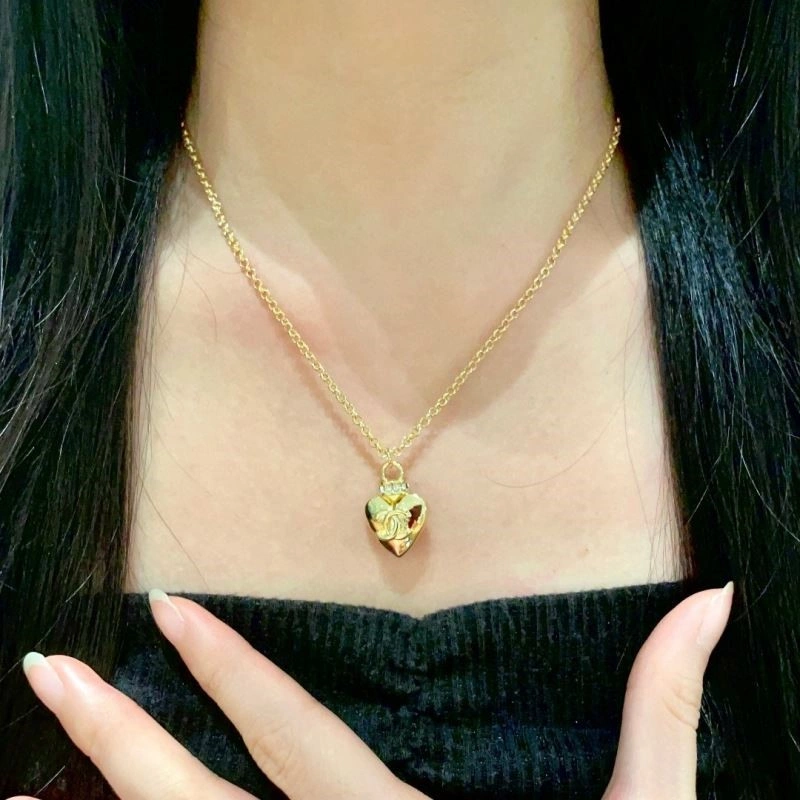 Casual Chanel Necklaces 222096
