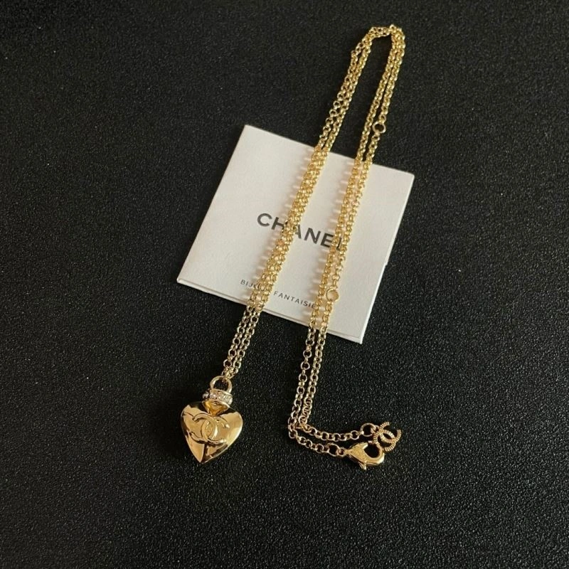 Casual Chanel Necklaces 222096