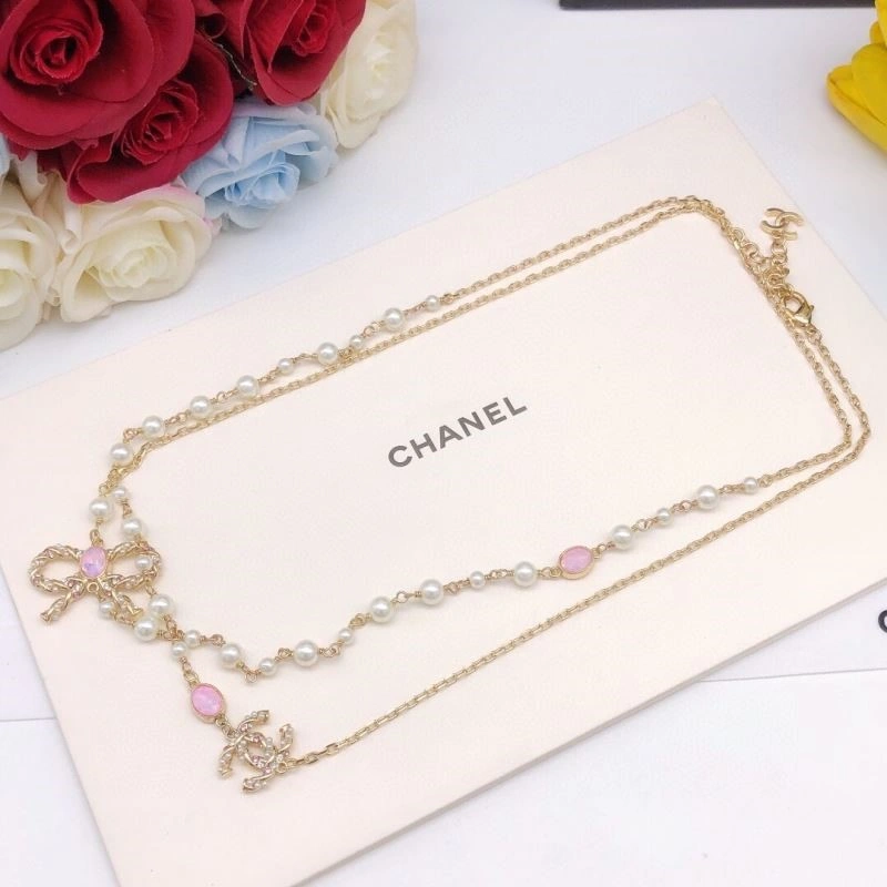 Sophisticated Chanel Necklaces 222095