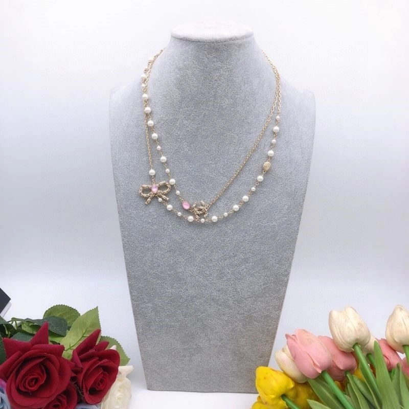 Sophisticated Chanel Necklaces 222095