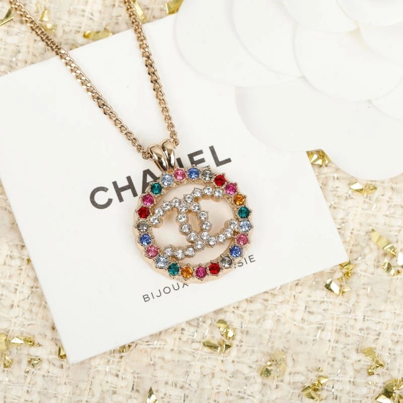 Trendsetting Chanel Necklaces 222080