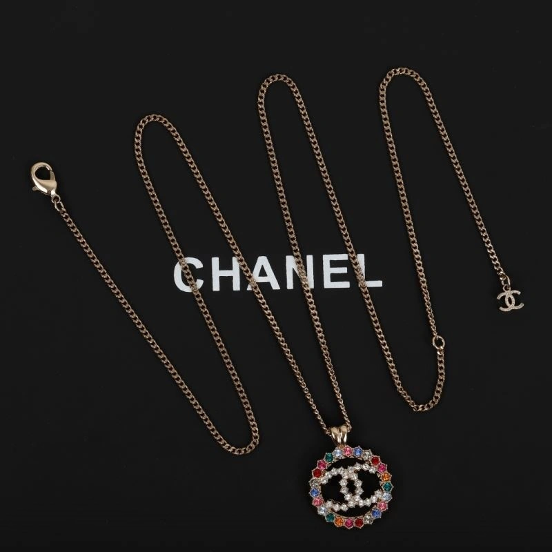 Trendsetting Chanel Necklaces 222080