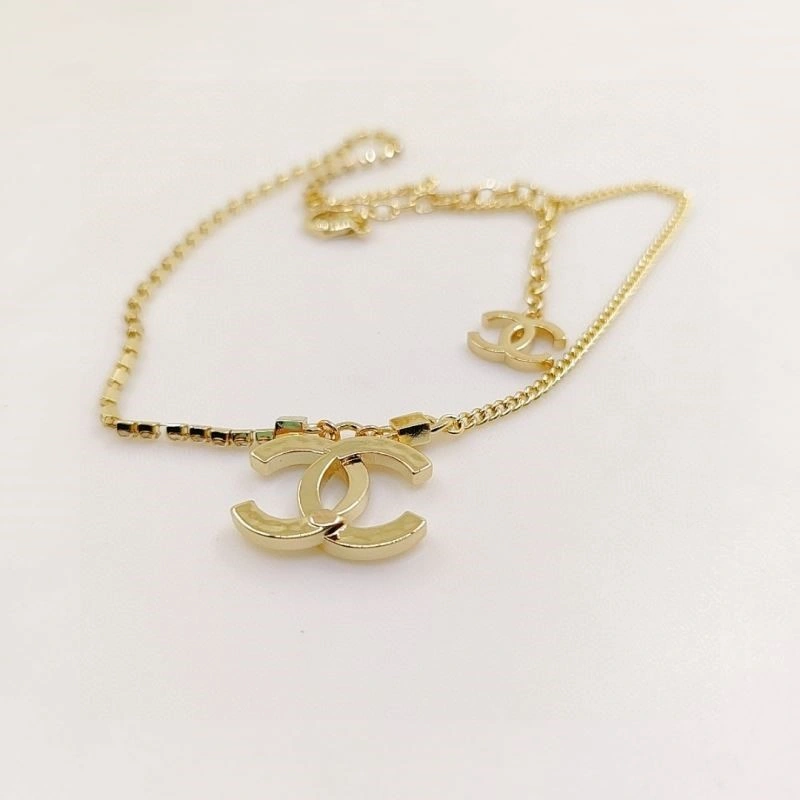 Sustainable Chanel Necklaces 222068