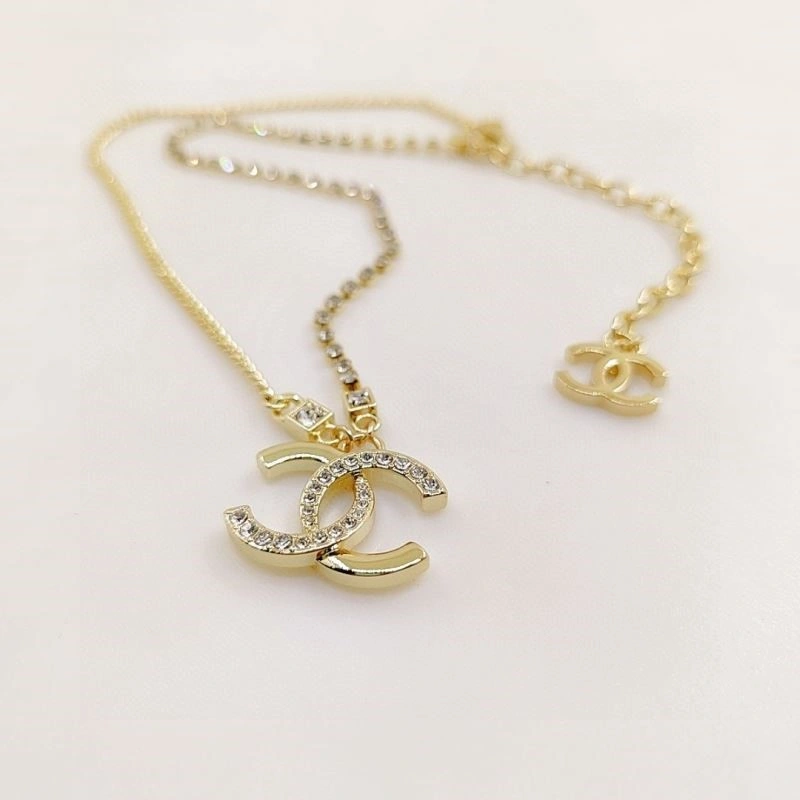 Sustainable Chanel Necklaces 222068