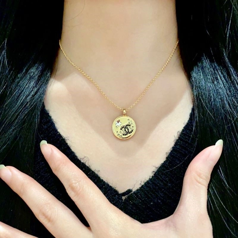 Chanel Necklaces Cozy 222061