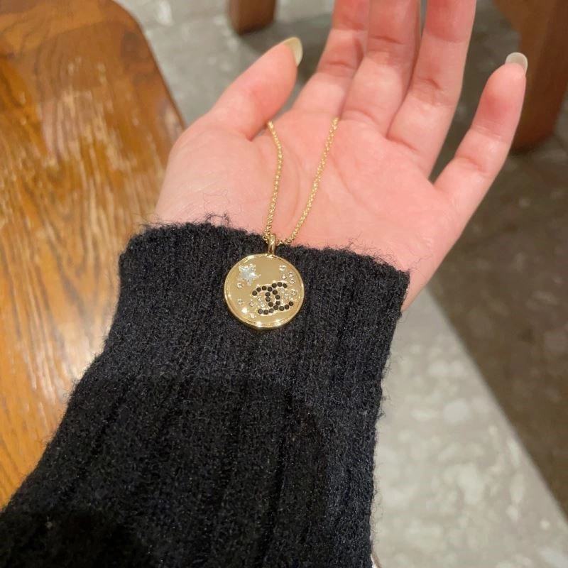 Chanel Necklaces Cozy 222061