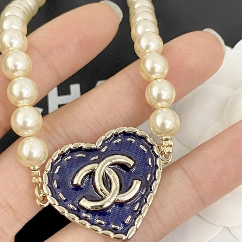 Chanel Necklaces Effortless 222042