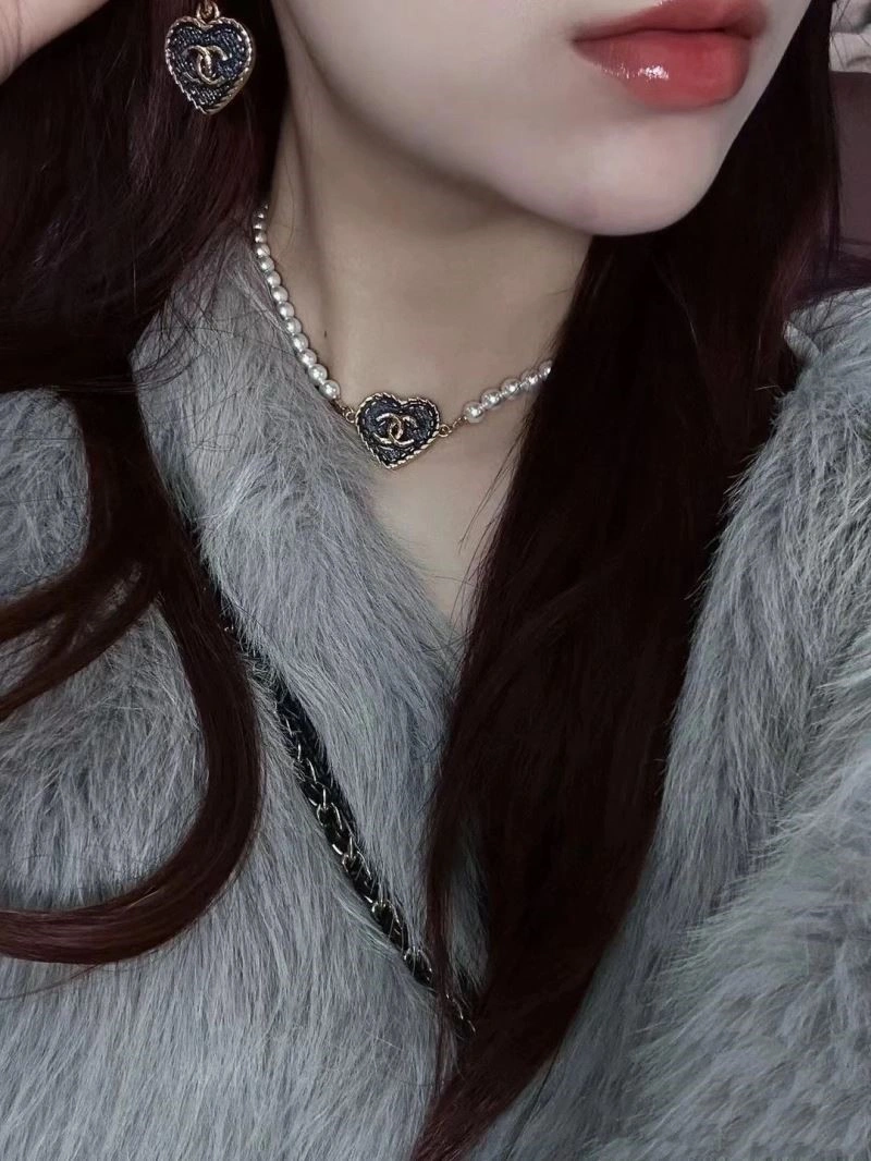 Chanel Necklaces Effortless 222042