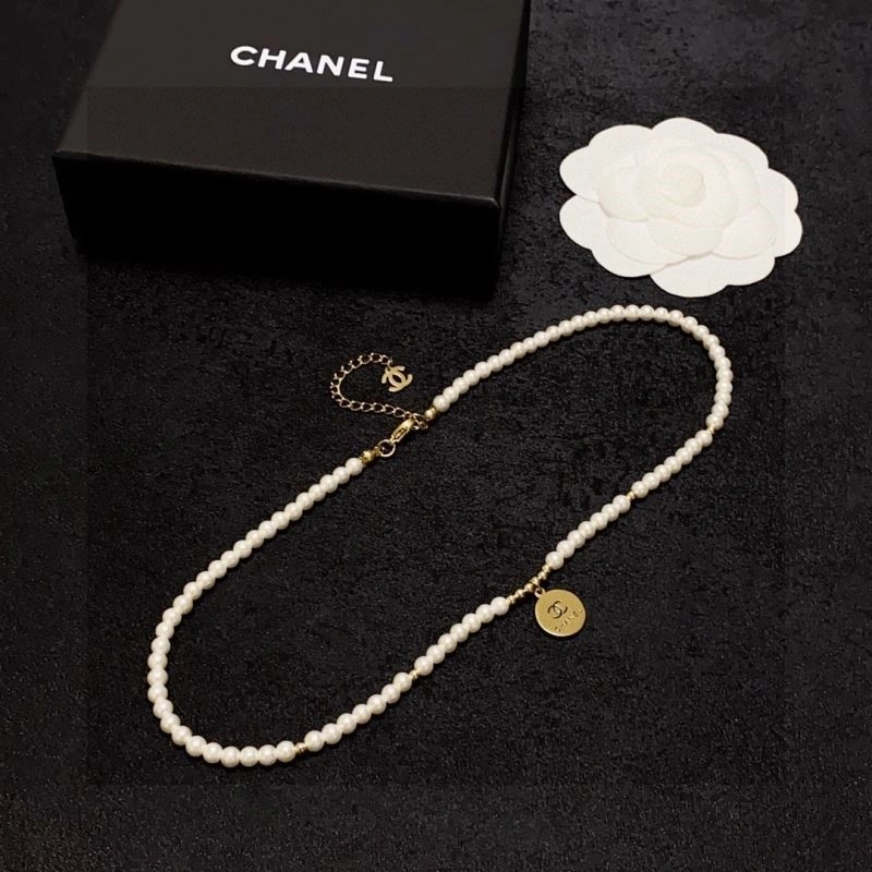 Compact Chanel Necklaces 222043