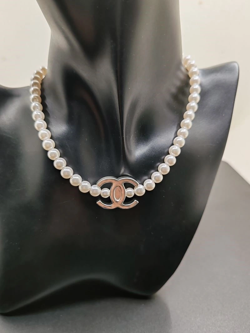 Tailored Chanel Necklaces 222036