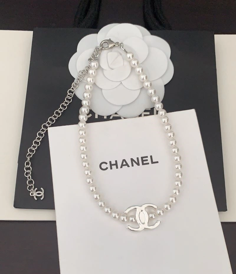 Tailored Chanel Necklaces 222036