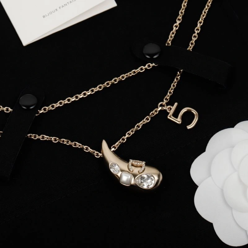 Original Chanel Necklaces 222031