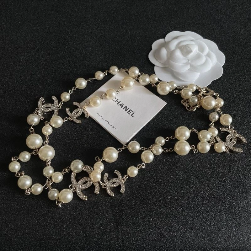 Minimalist Chanel Necklaces 220950