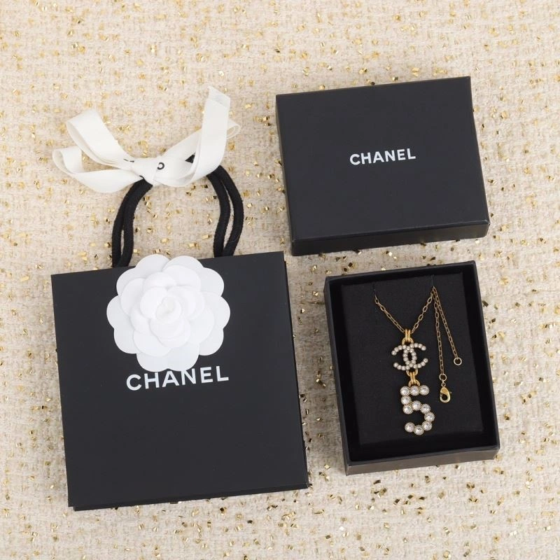 MoistureWicking Chanel Necklaces 220939