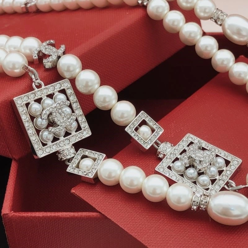 Chanel Necklaces Original 220885