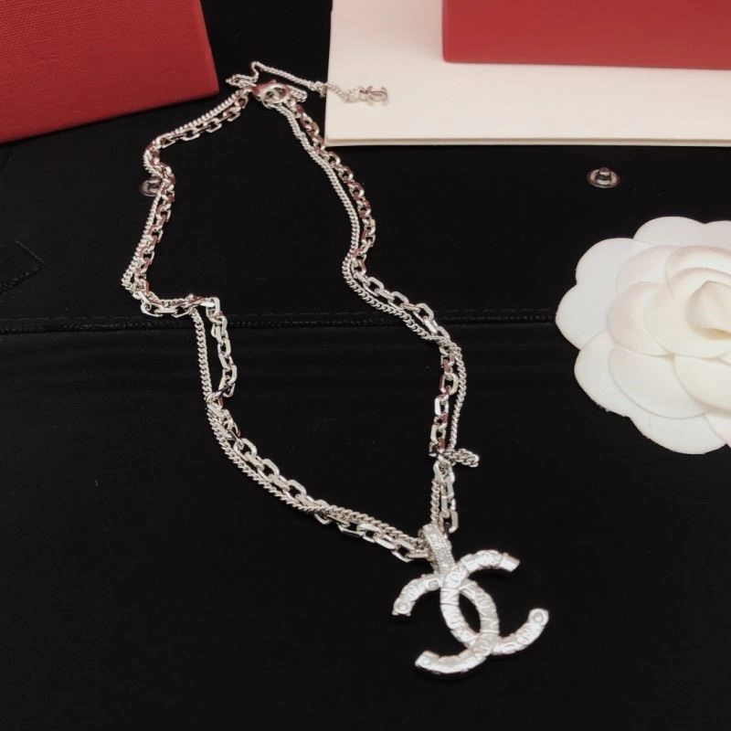 Chanel Necklaces Snug 220954