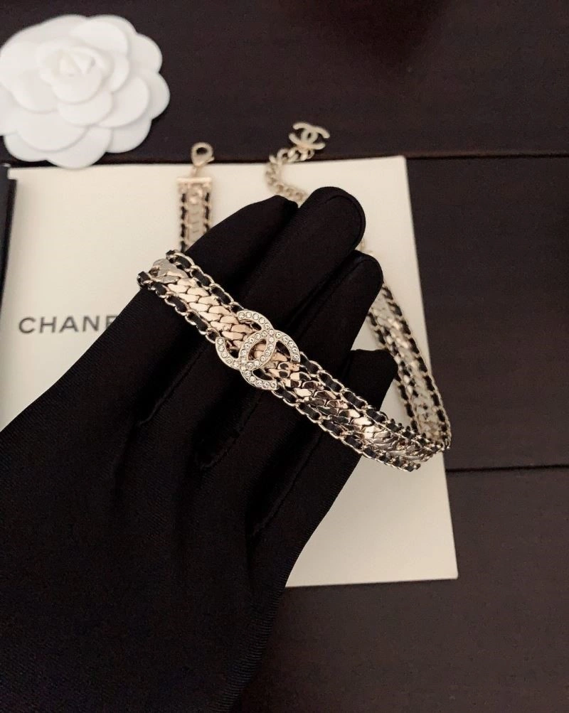 Elegant Chanel Necklaces 220869