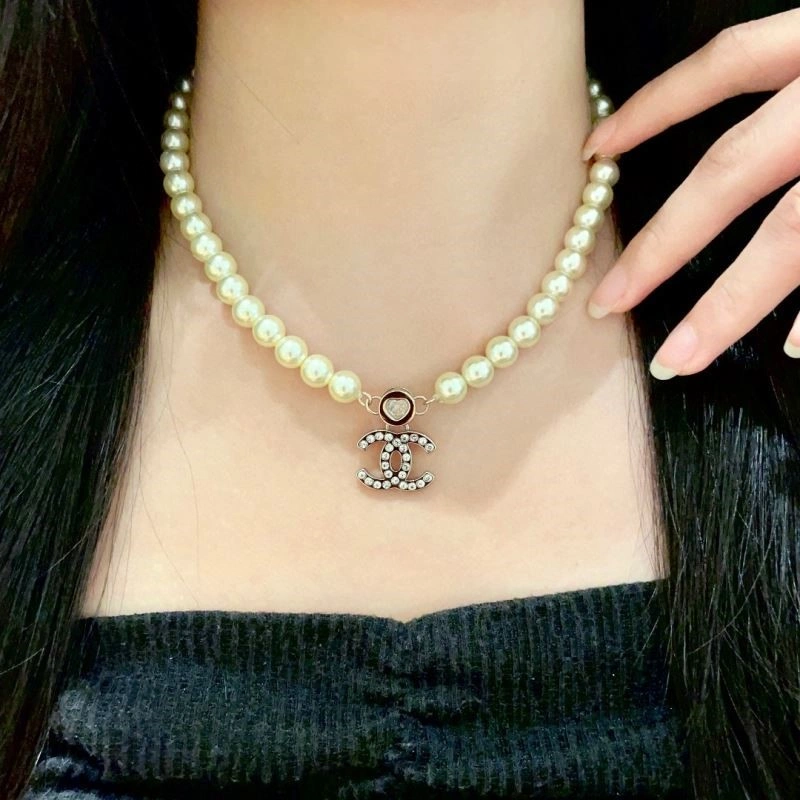 Chanel Necklaces AllSeason 220860