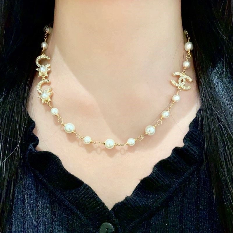 Chanel Necklaces Comfortable 220858