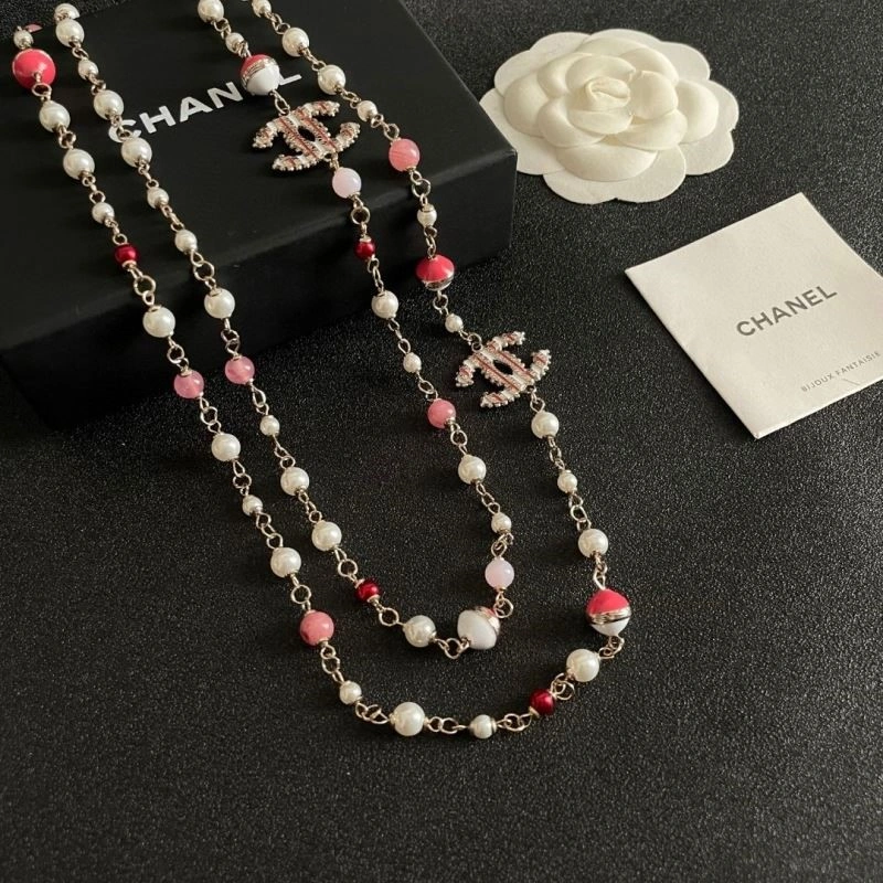 Snug Chanel Necklaces 220854
