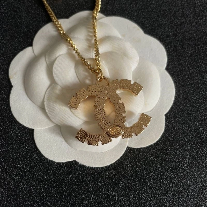 Sleek Chanel Necklaces 220861