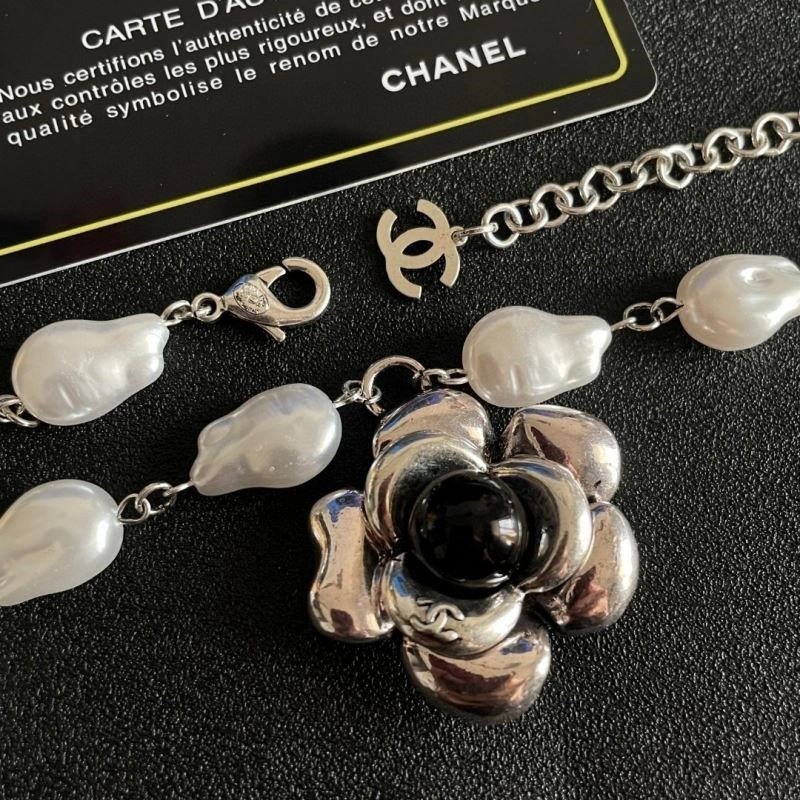 Contemporary Chanel Necklaces 220851