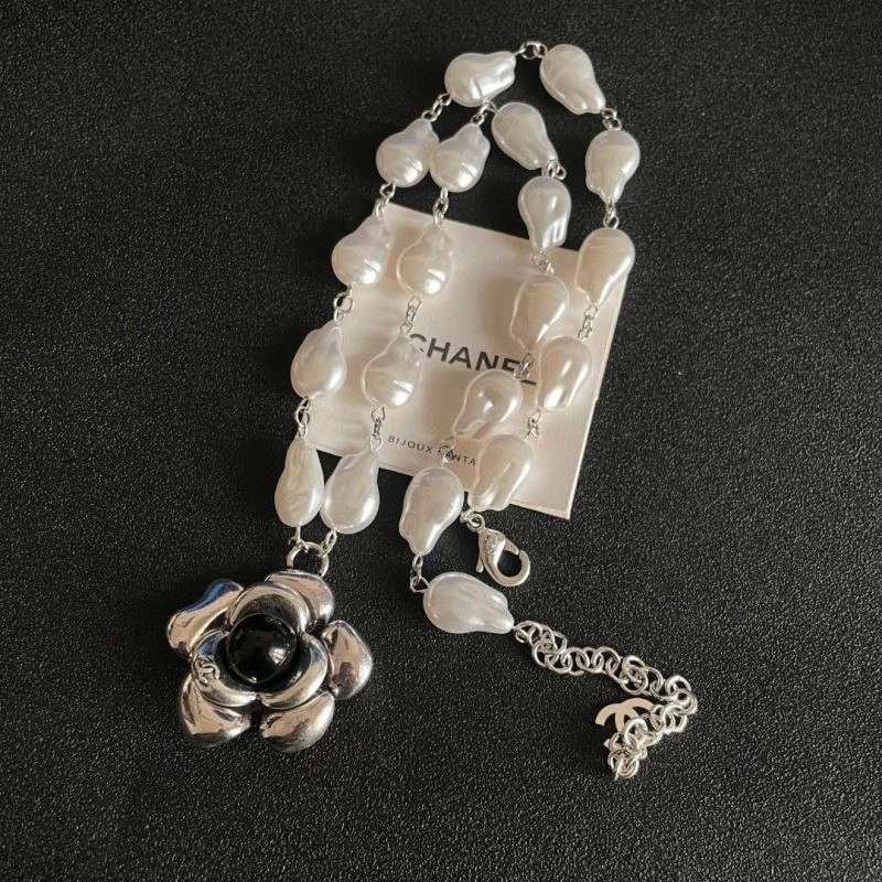 Contemporary Chanel Necklaces 220851