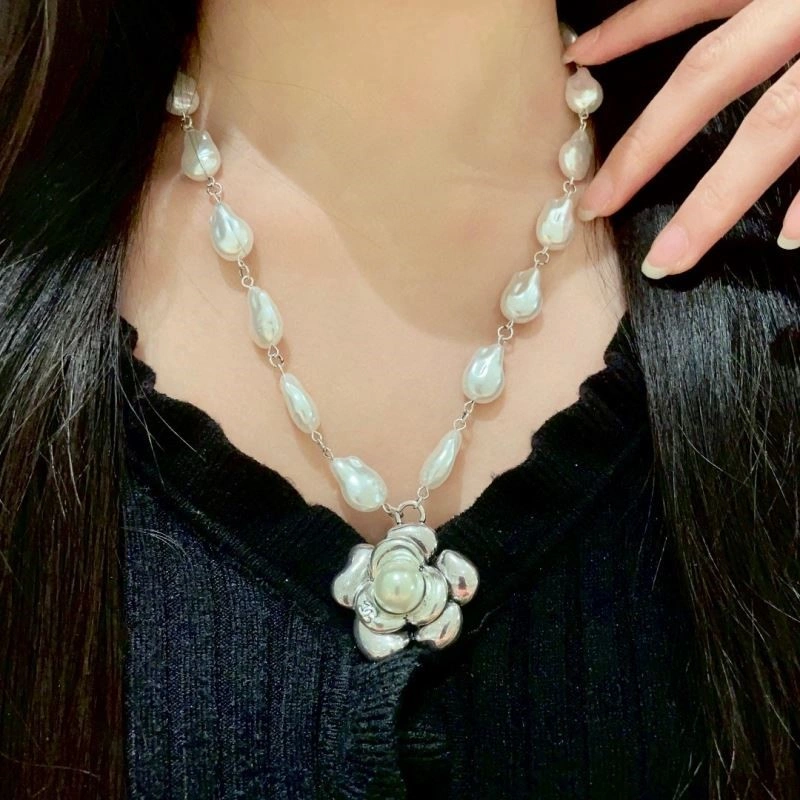 Durable Chanel Necklaces 220852