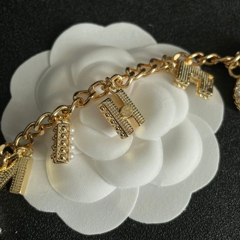 Chanel Necklaces Chic 220845