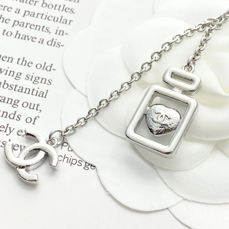 Chanel Necklaces WrinkleFree 220899